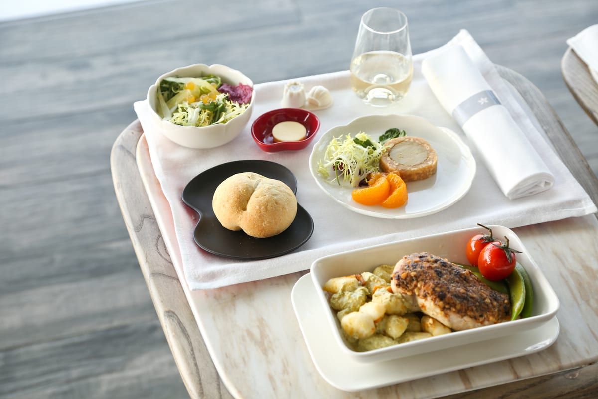 Hong Kong Airlines new Business Class tableware