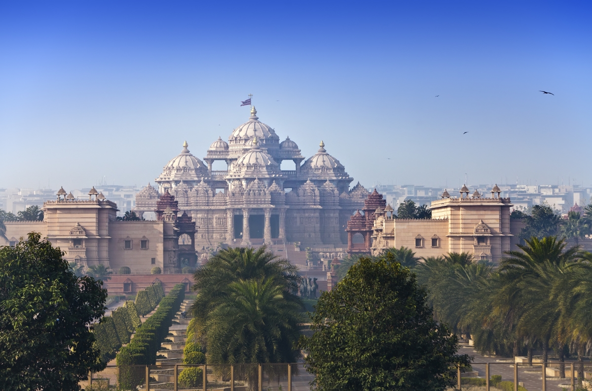 Business class flights to Delhi