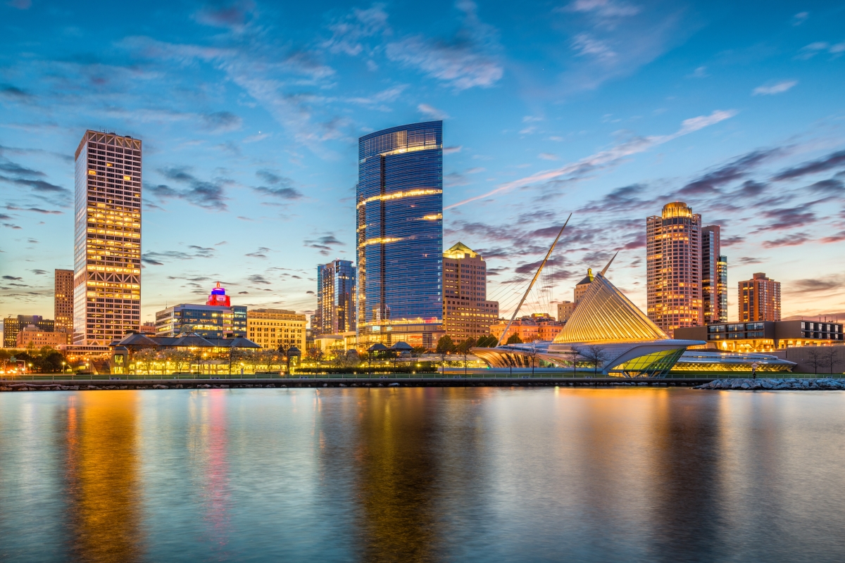 Business Class Flights to Milwaukee | Save Money Today | SKYCLUB.COM Business Class Flights to Milwaukee | Save Money Today | SKYCLUB.COM