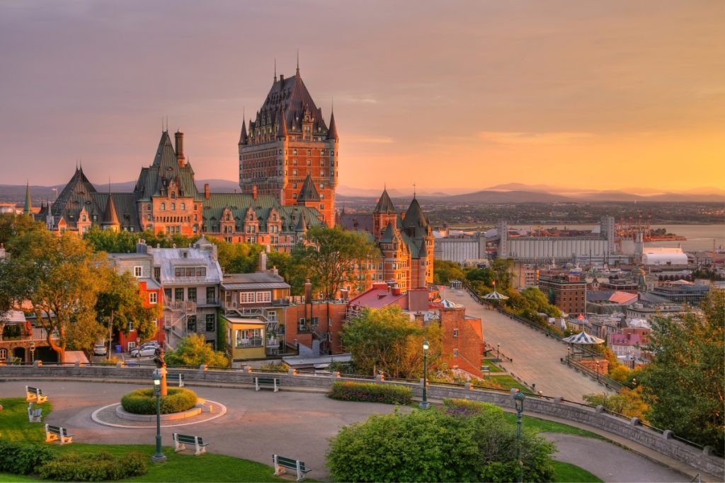 Business Class Flights to Quebec Save Money Today